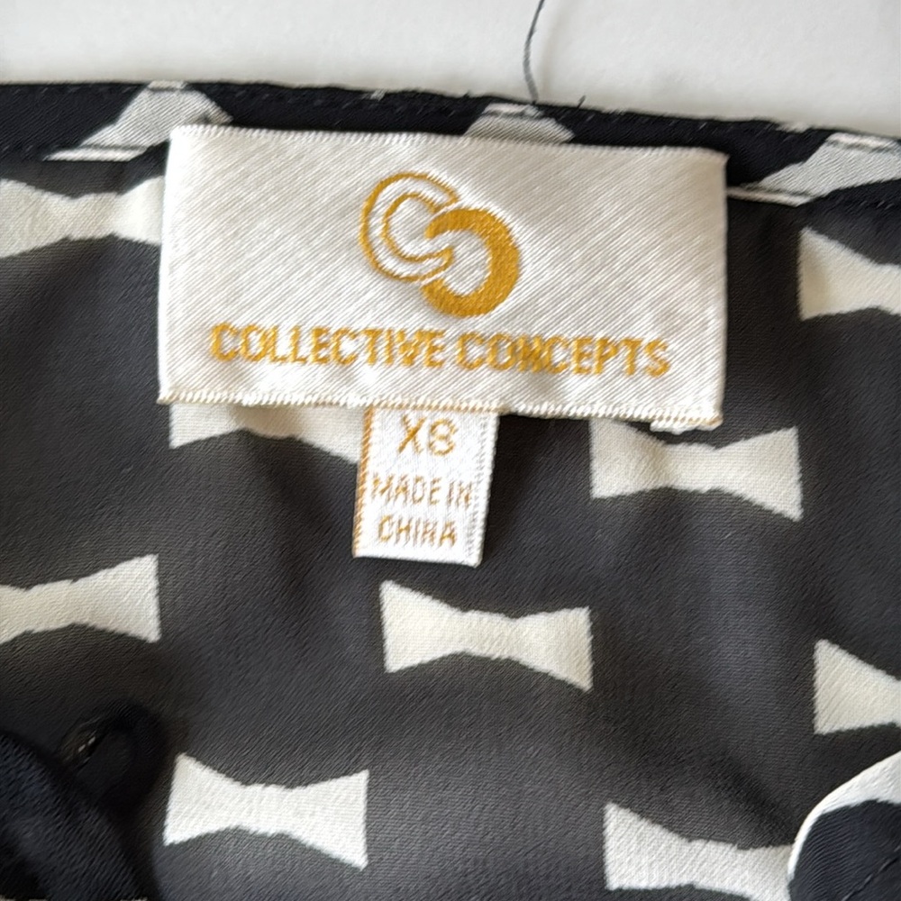 COLLECTIVE CONCEPTS sheer blouse top size XS black cream white longsleeve - Picture 3 of 6